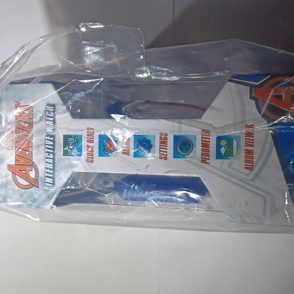 Marvel Avengers Interactive Watch NWT - Picture 9 of 10